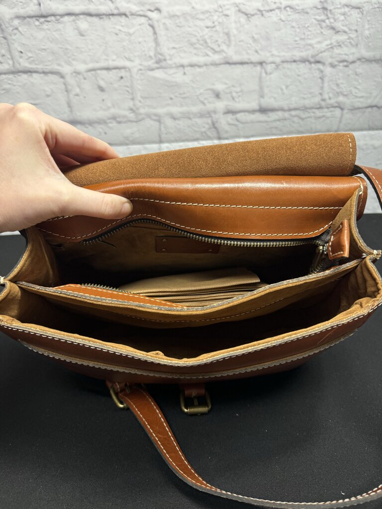 NWT Patricia Nash Leather London Saddle