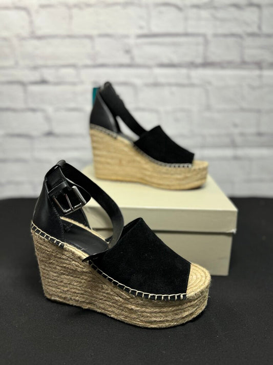 NIB Marc Fisher Sandals