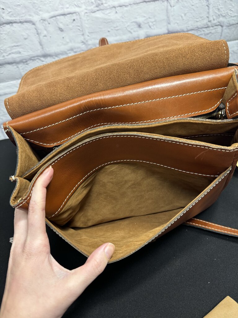 NWT Patricia Nash Leather London Saddle